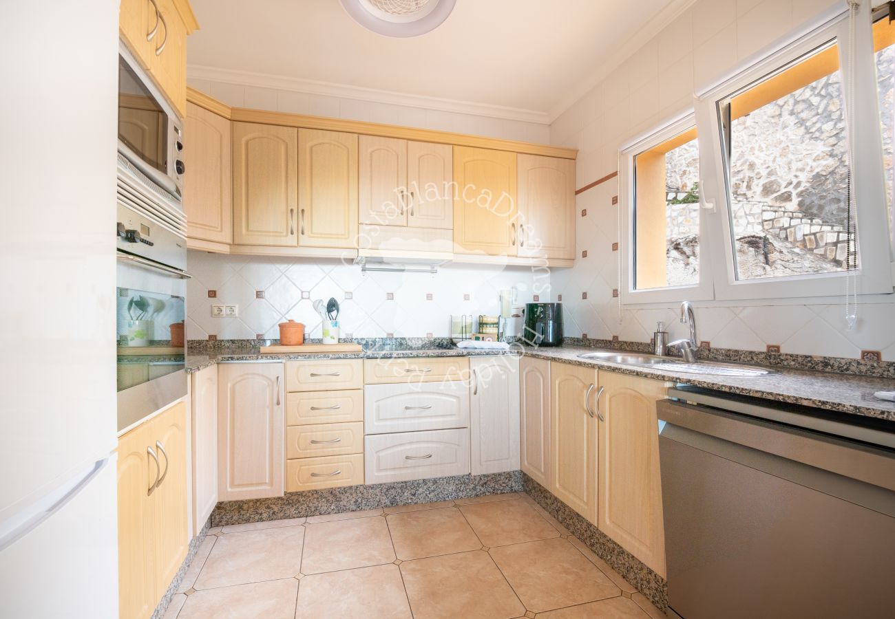 Villa in Calpe / Calp - Los Pitufos