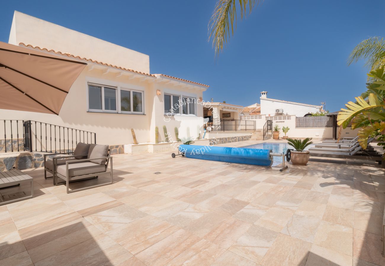 Villa in Calpe / Calp - Casa La Paloma